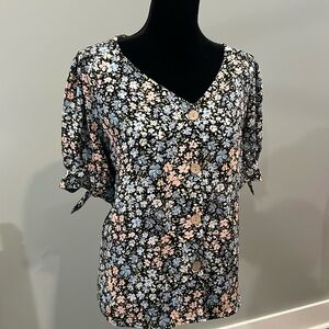 Large floral Lauren Conrad top